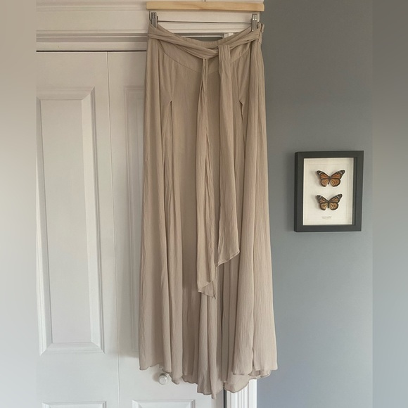 Taupe Wide Leg High-Rise Flowy Pants - Picture 1 of 6